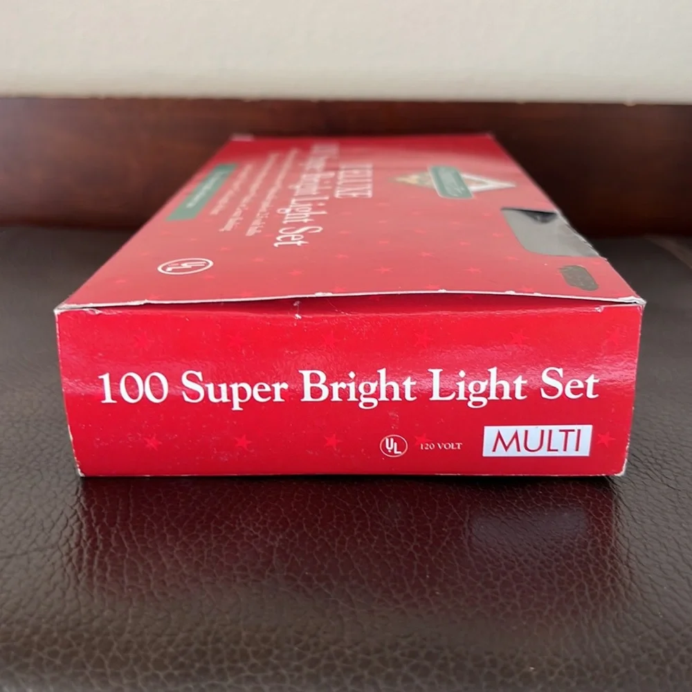 NWOT Christmas 100 Super Bright Multi Color Bulbs For Indoor/Outdoor Use